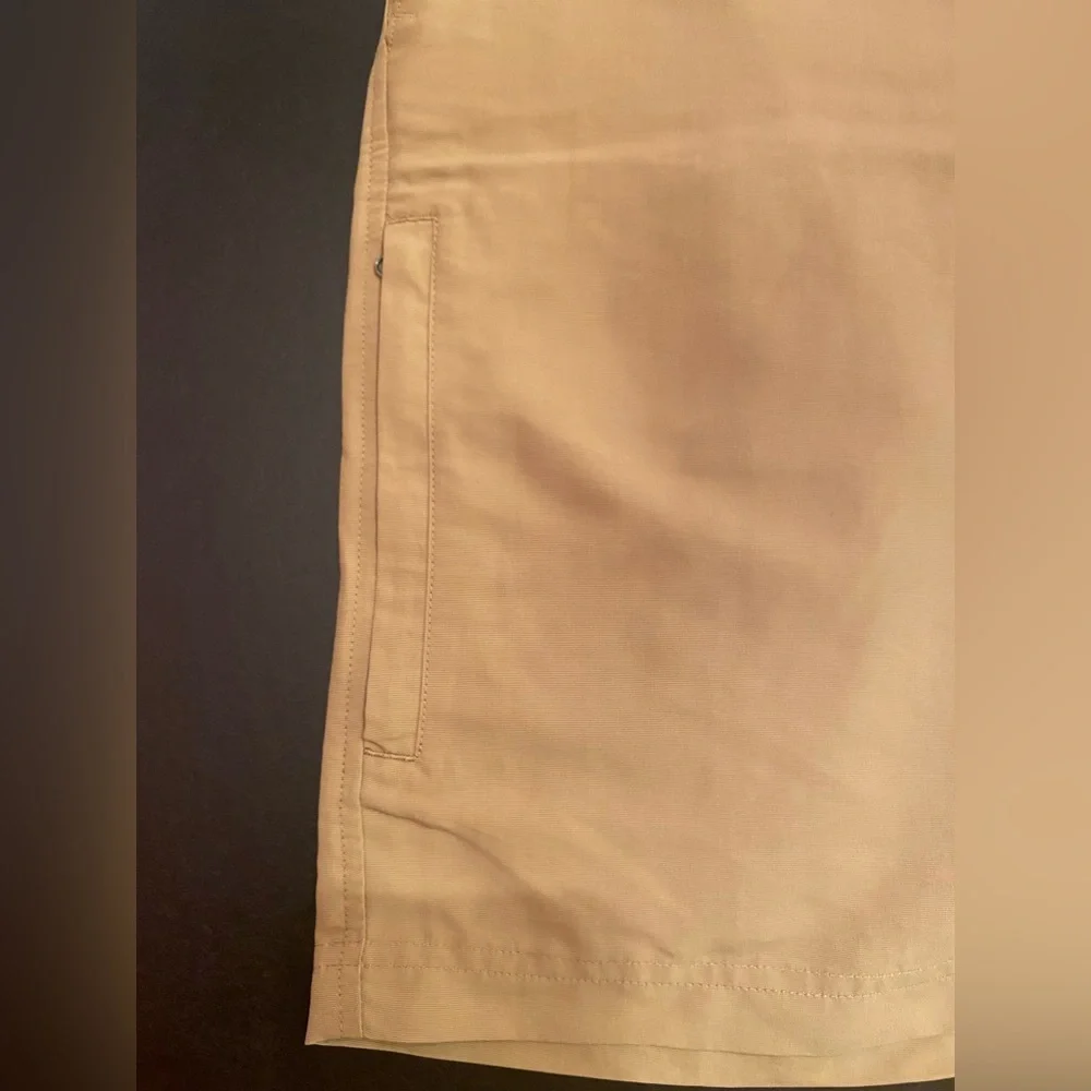 REI Men’s Shorts‎ Size 32 - Picture 8 of 8
